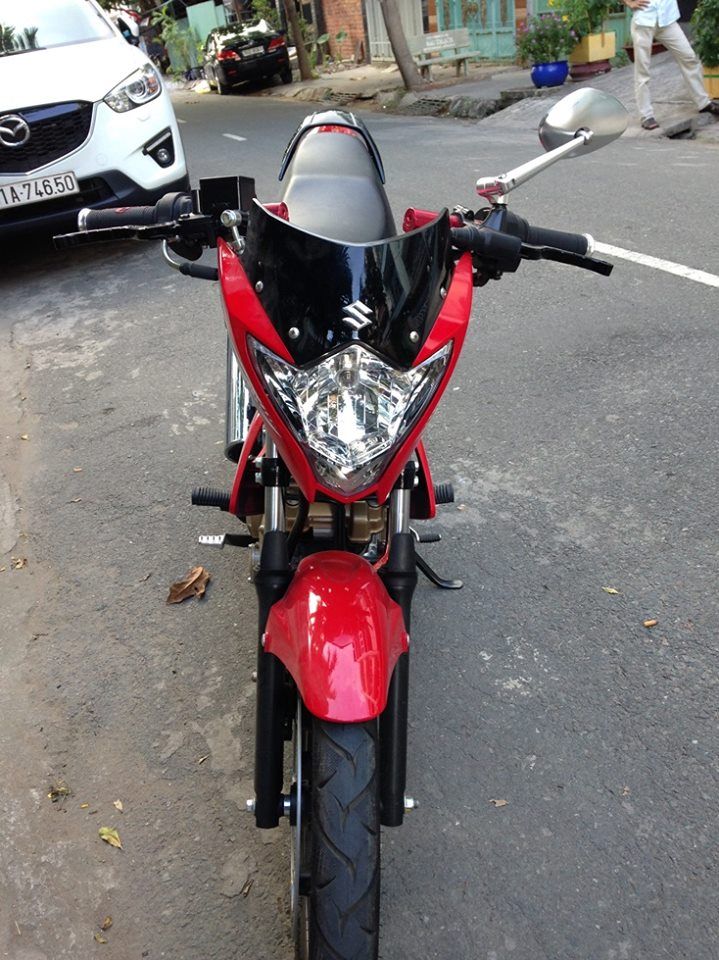 Suzuki RAider 150 đỏ 2014