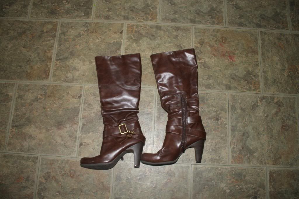 Brown Knee high boots (size10)