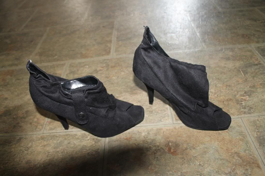 Black ankle wrap high heels (size9)