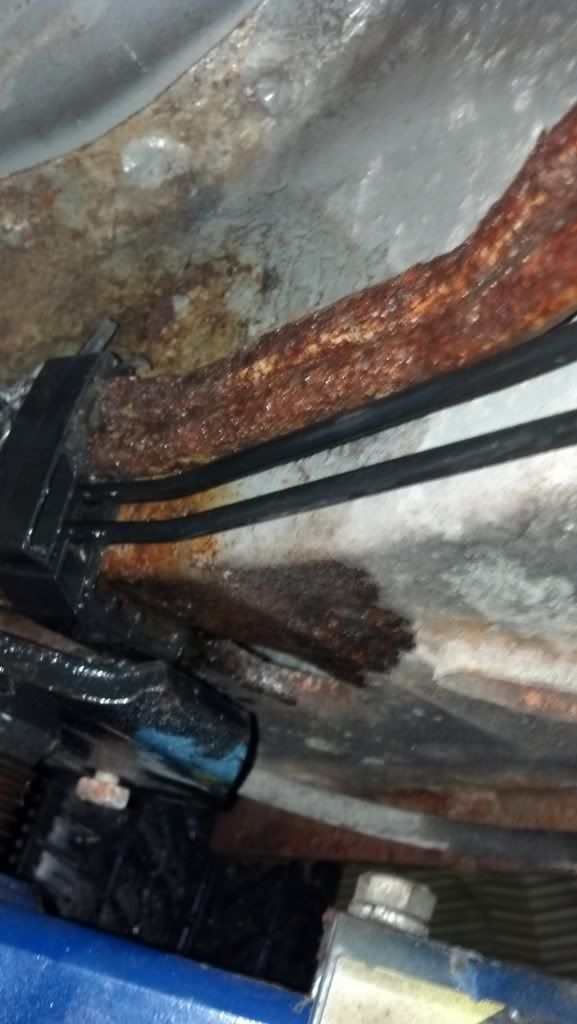 Fuel leak near rear driver side tire Chevy Cobalt Forum / Cobalt