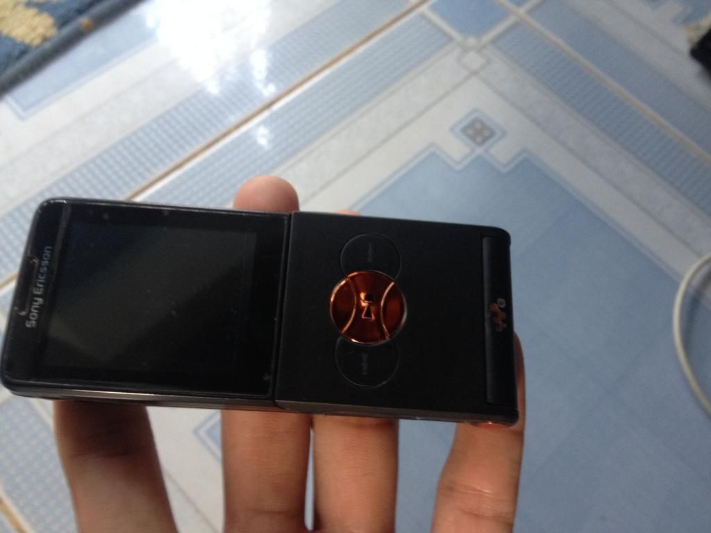 Q9: Cần bán vài em sony chữa cháy ,TM506.J110i.W810i.J132i v.v..v còn vài em  nữa - 2