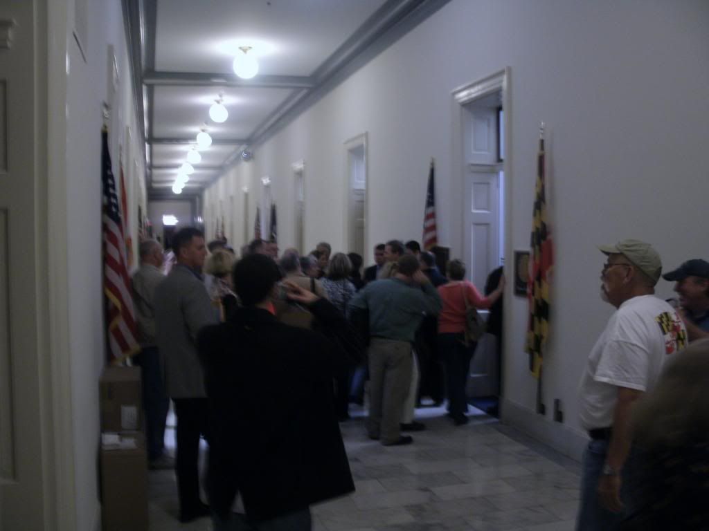 It's a touch blurry with no flash, but you can tell the hallway was full of people urging Frank Kratovil to just say 'no' to Pelosicare.