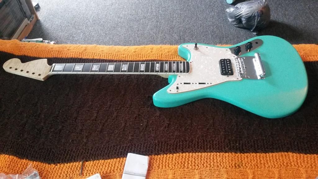 fender fretboard binding thickness?